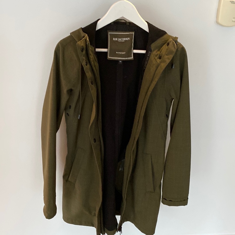 Ilse Jacobsen raincoat